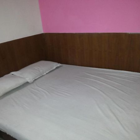 Mahesh Guest House New Delhi Kamer foto