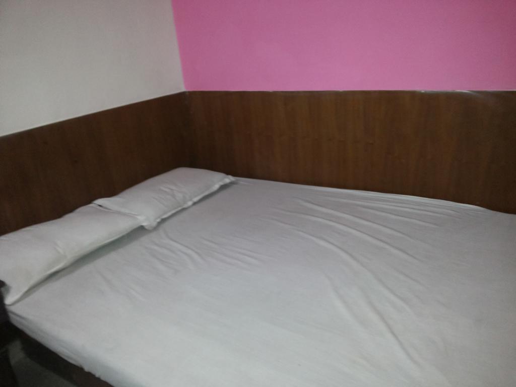 Mahesh Guest House New Delhi Kamer foto
