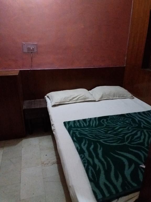 Mahesh Guest House New Delhi Buitenkant foto